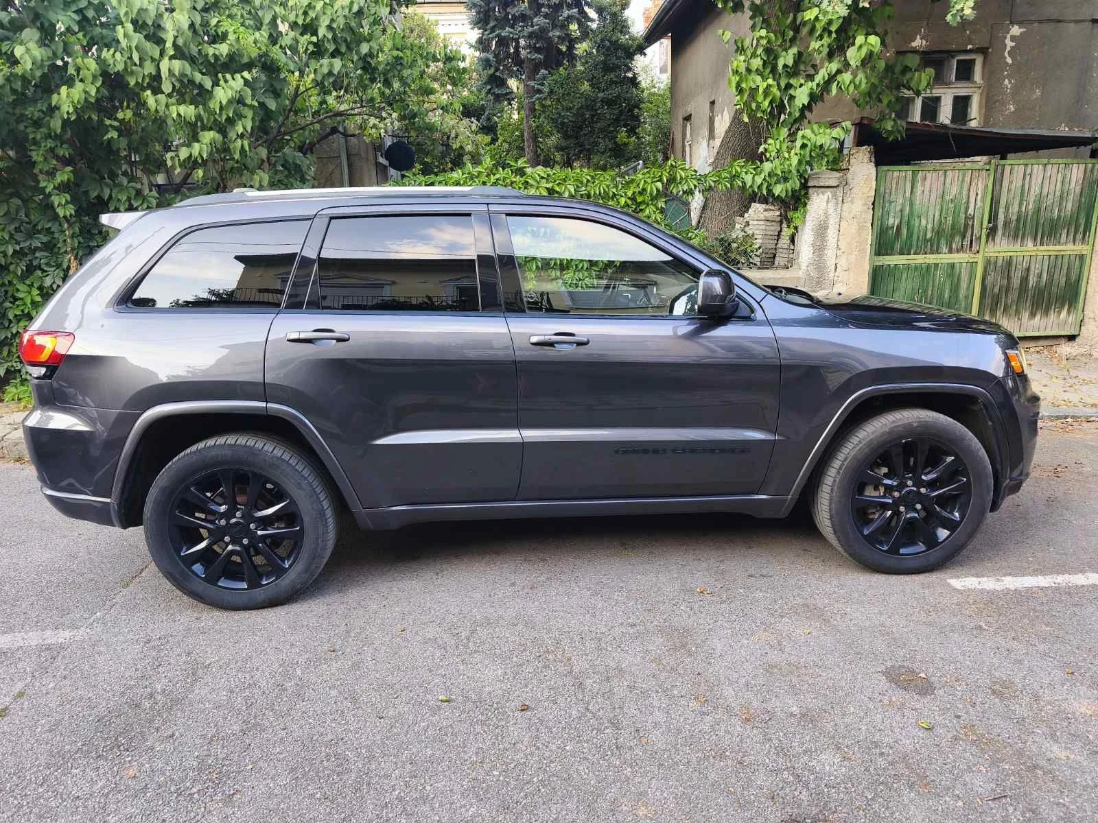 Jeep Grand cherokee, снимка 3 - Автомобили и джипове - 55710391