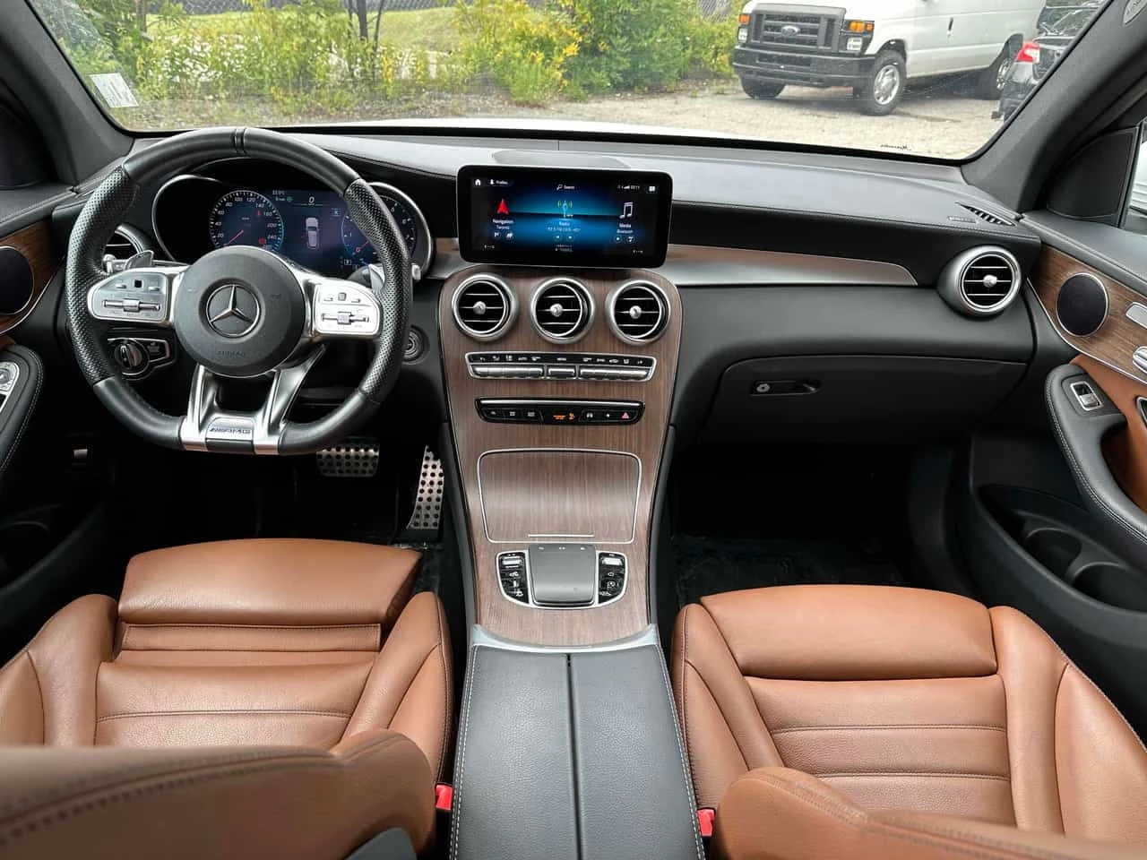 Mercedes-Benz GLC 43 AMG * CARFAX * FULL DIGITAL * PANORAMIC ROOF, снимка 10 - Автомобили и джипове - 55793345