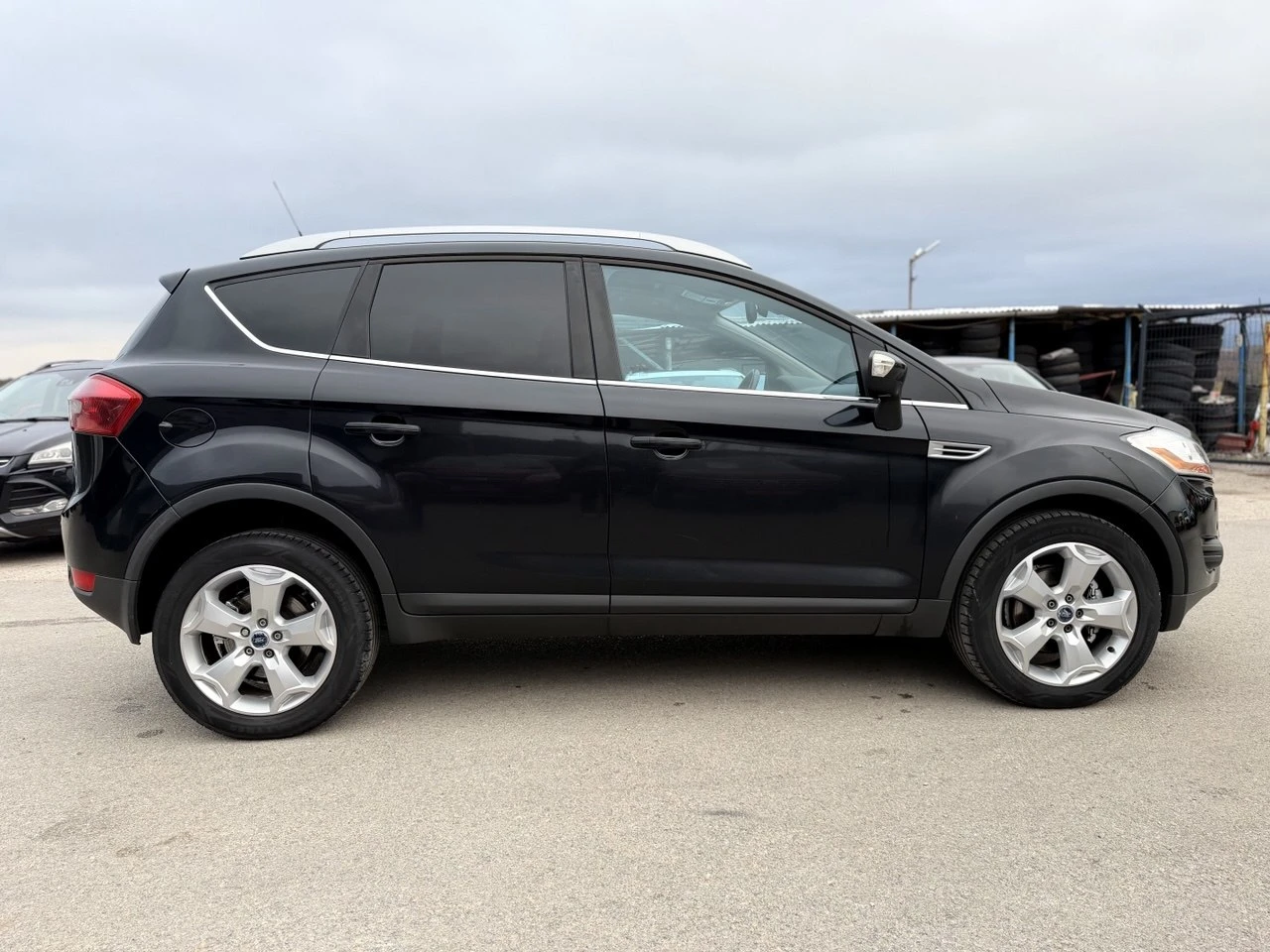 Ford Kuga 2.0TDCi 4x4 PANORAMA, снимка 7 - Автомобили и джипове - 56659237