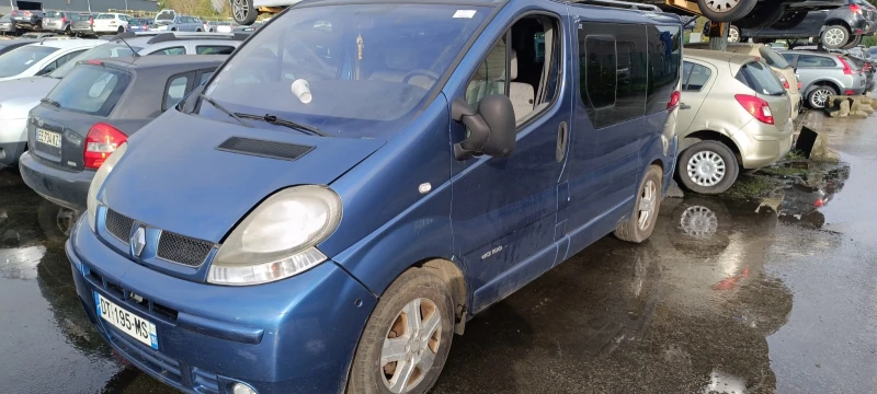 Renault Trafic 1.9 DCi, снимка 1 - Бусове и автобуси - 22356836