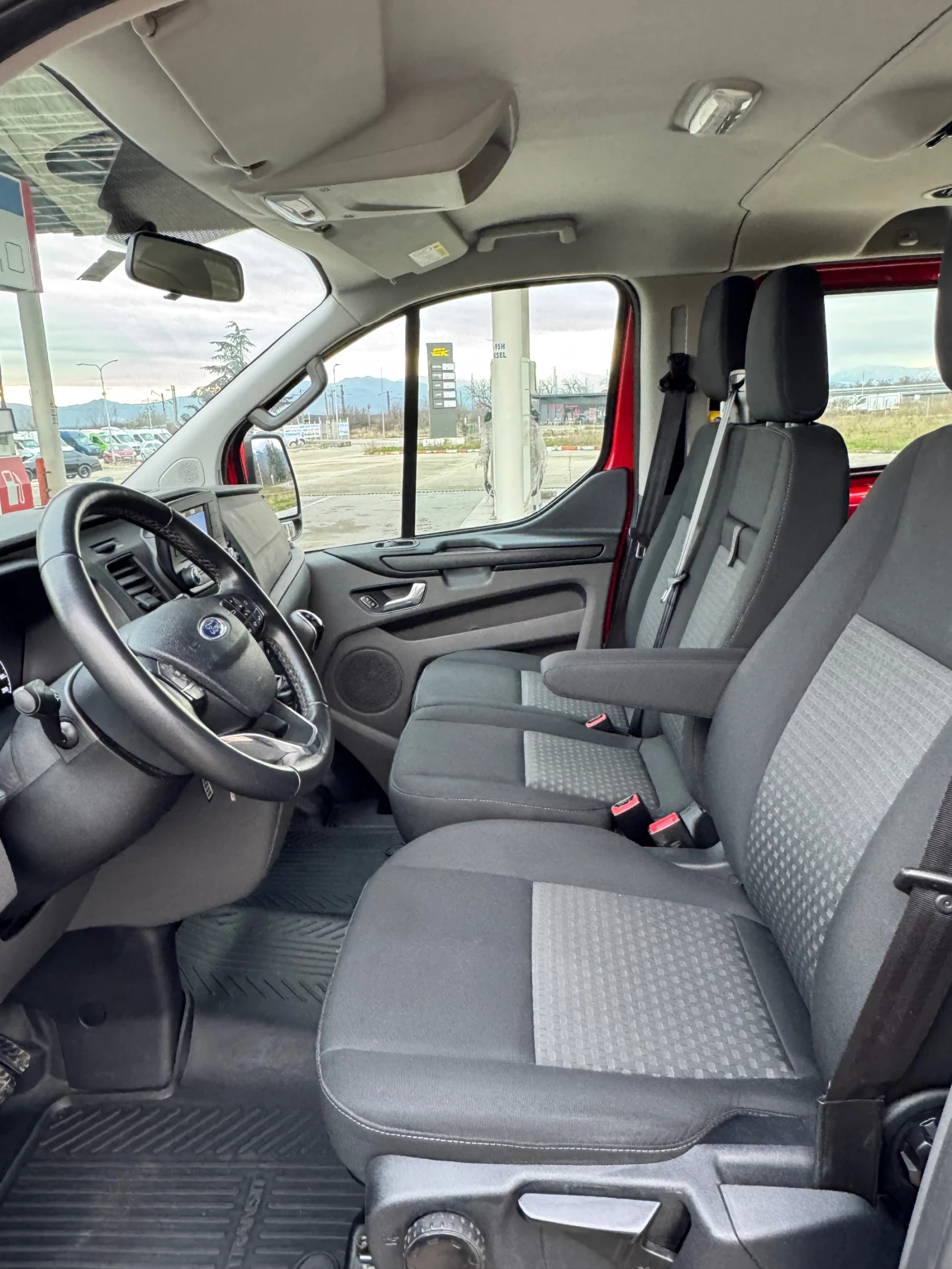 Ford Transit Custom 2.2 TDCi, 9 Места, Facelift, 2x Клима, EURO 6, LED - изображение 10