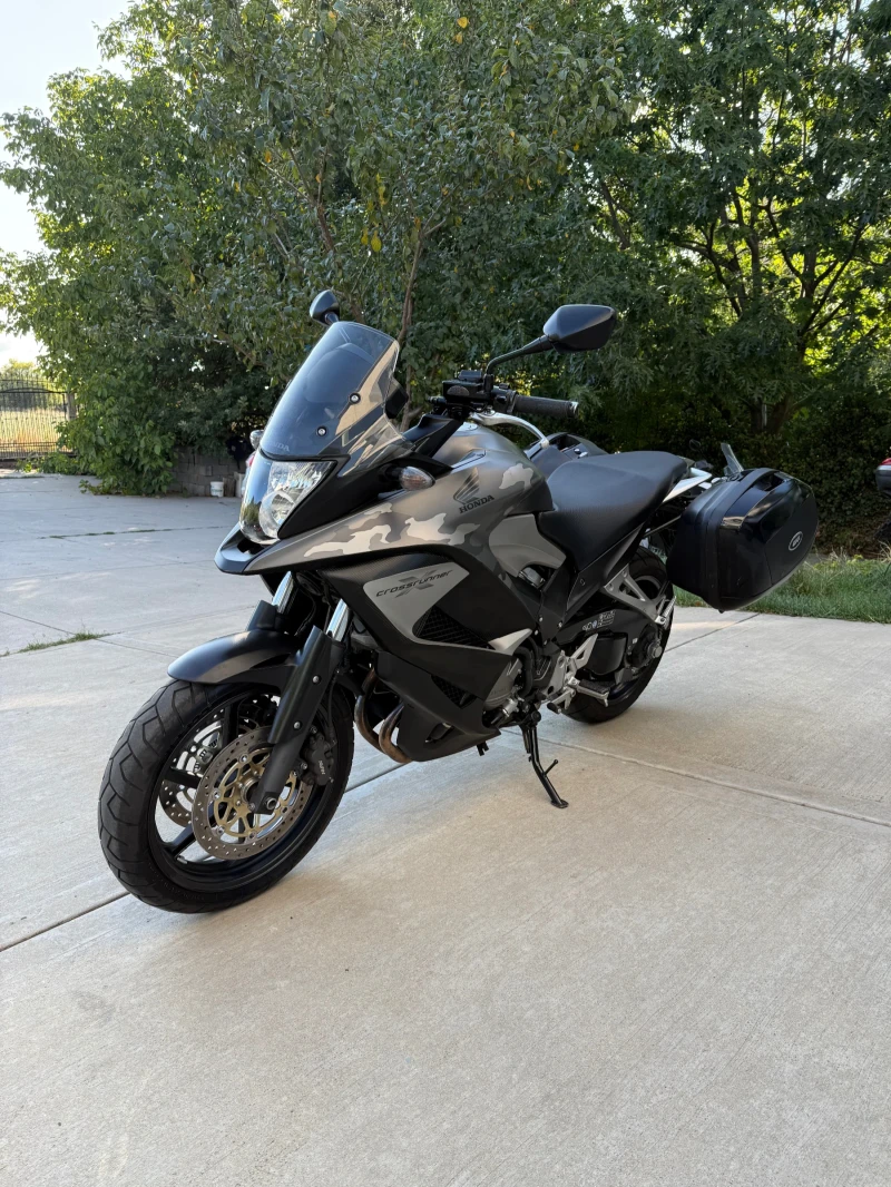 Honda Crossrunner ABS 2014 42000km, снимка 4 - Мотоциклети и мототехника - 51693449