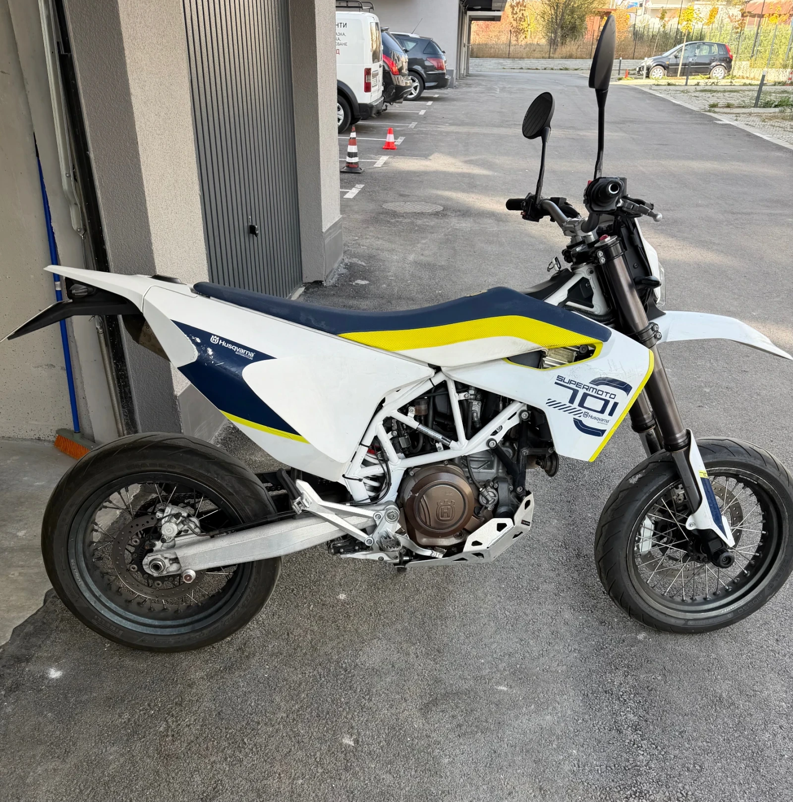 Husqvarna 701, снимка 2 - Мотоциклети и мототехника - 56585167