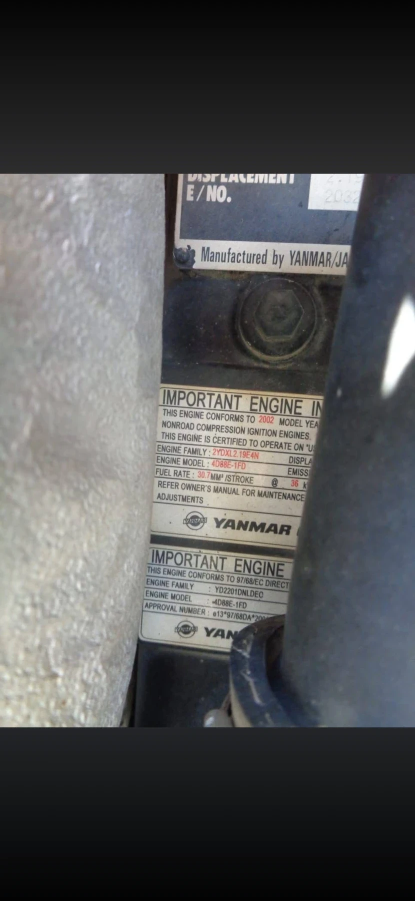 Мини челни товарачи Komatsu 714 - изображение 8