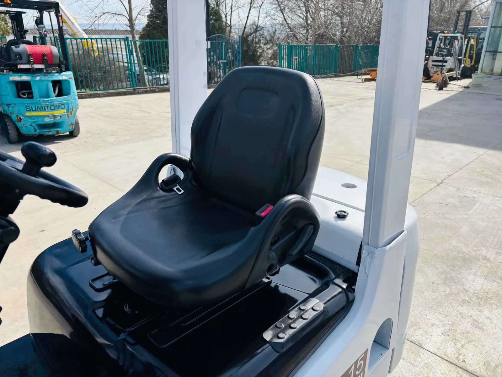 Мотокар Nissan Виличен изравнител, снимка 4 - Индустриална техника - 53803722