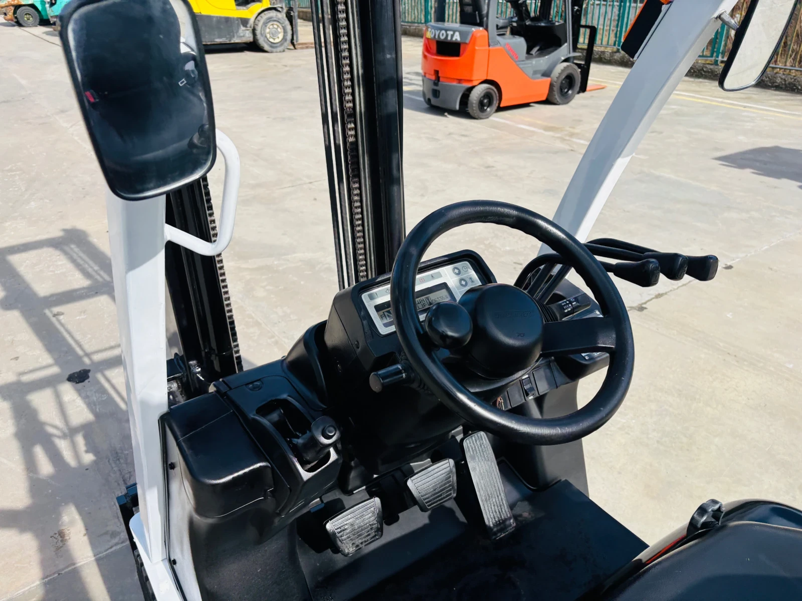 Мотокар Nissan Виличен изравнител, снимка 5 - Индустриална техника - 53803722