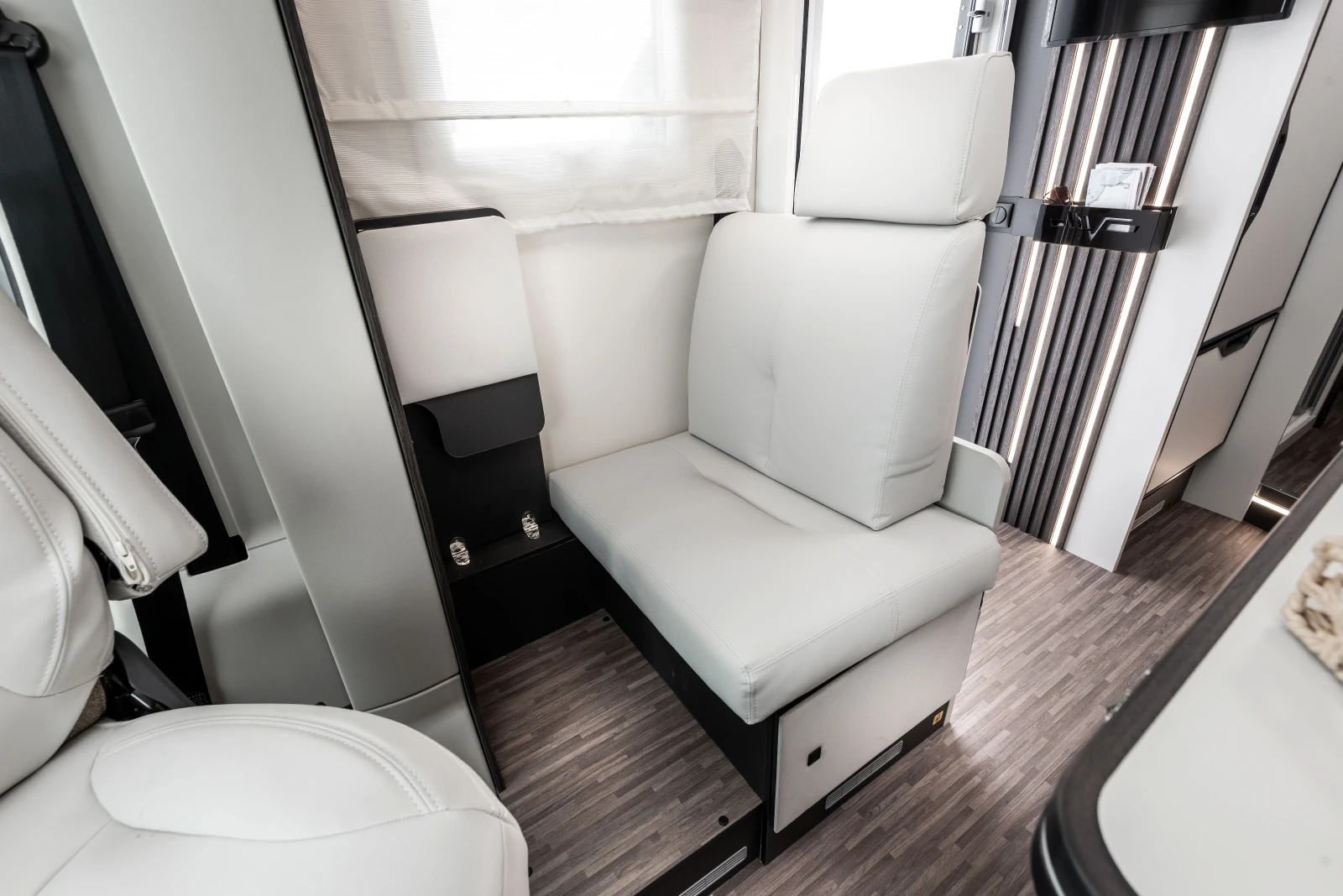  Mobilvetta KEA P90 2026 | Mobile.bg   15