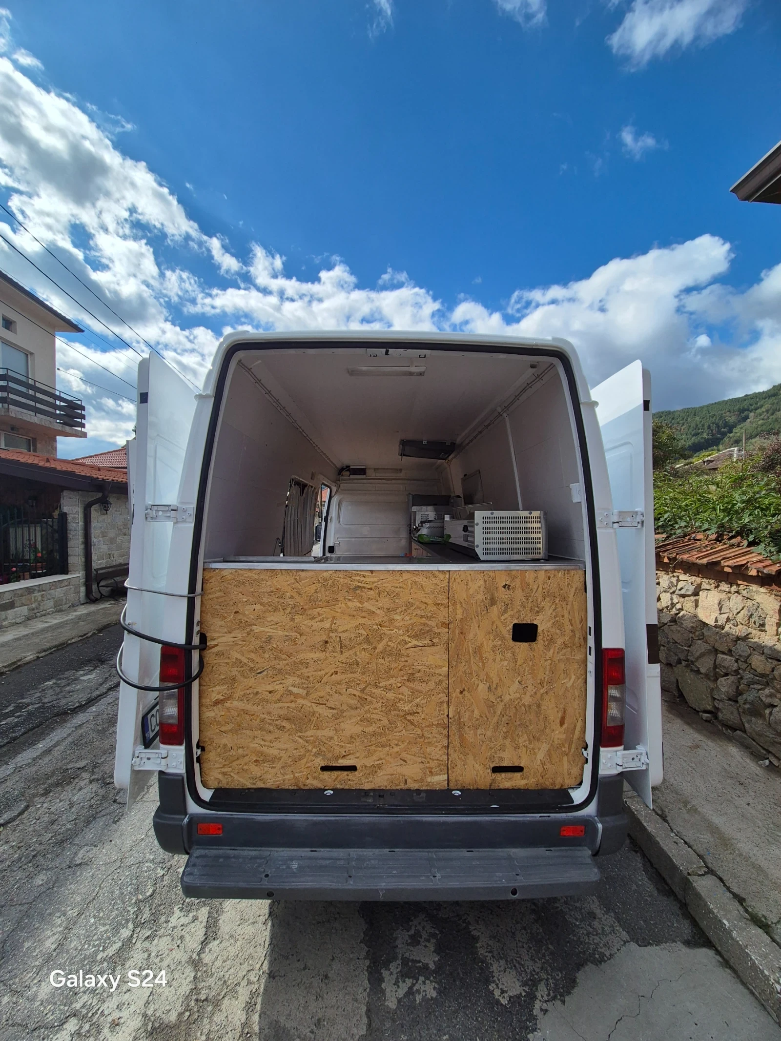 Кемпер Mercedes-Benz Sprinter, снимка 7 - Каравани и кемпери - 53708019