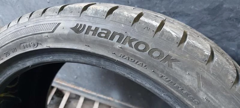 Гуми Летни 225/40R18, снимка 5 - Гуми и джанти - 35134320