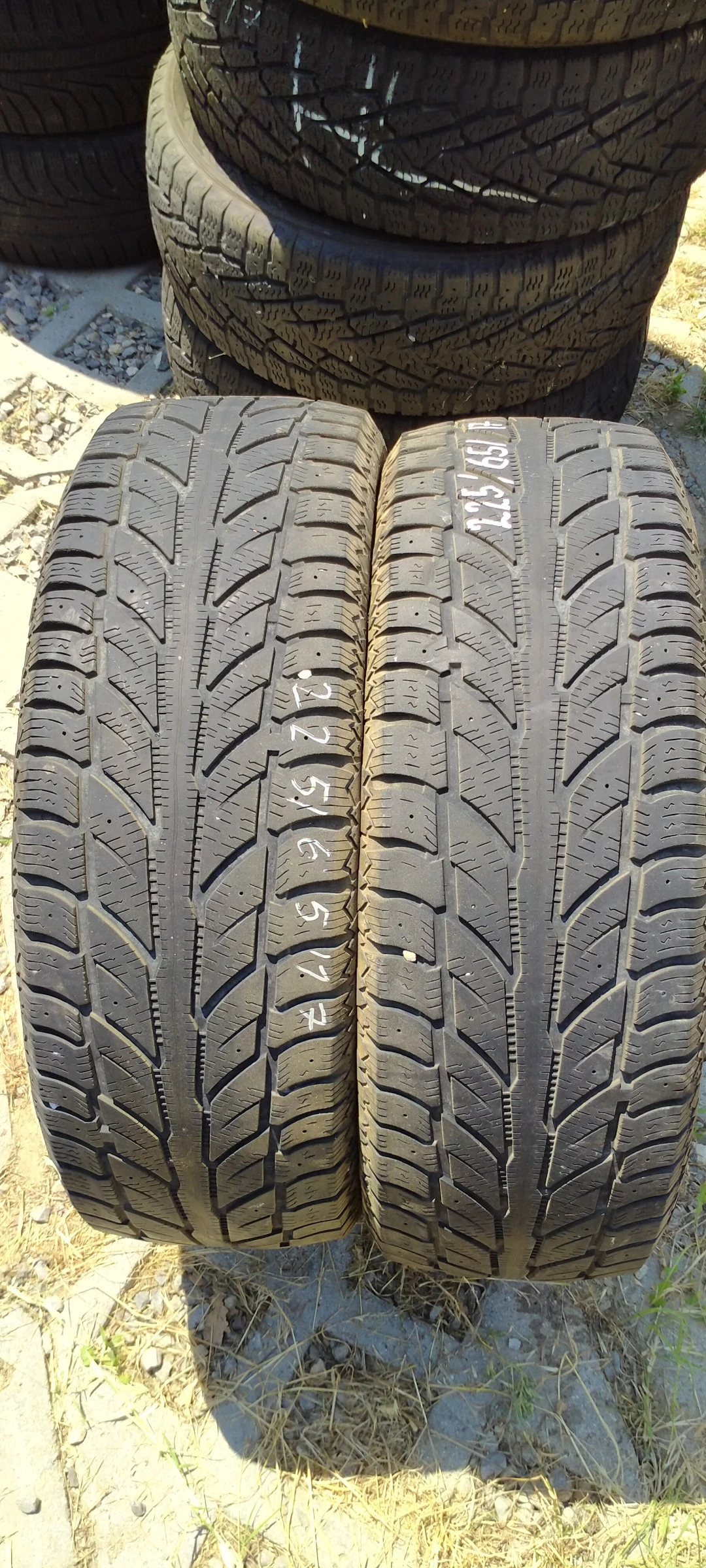 ���� 225/65R17 | Mobile.bg � ����������� 1