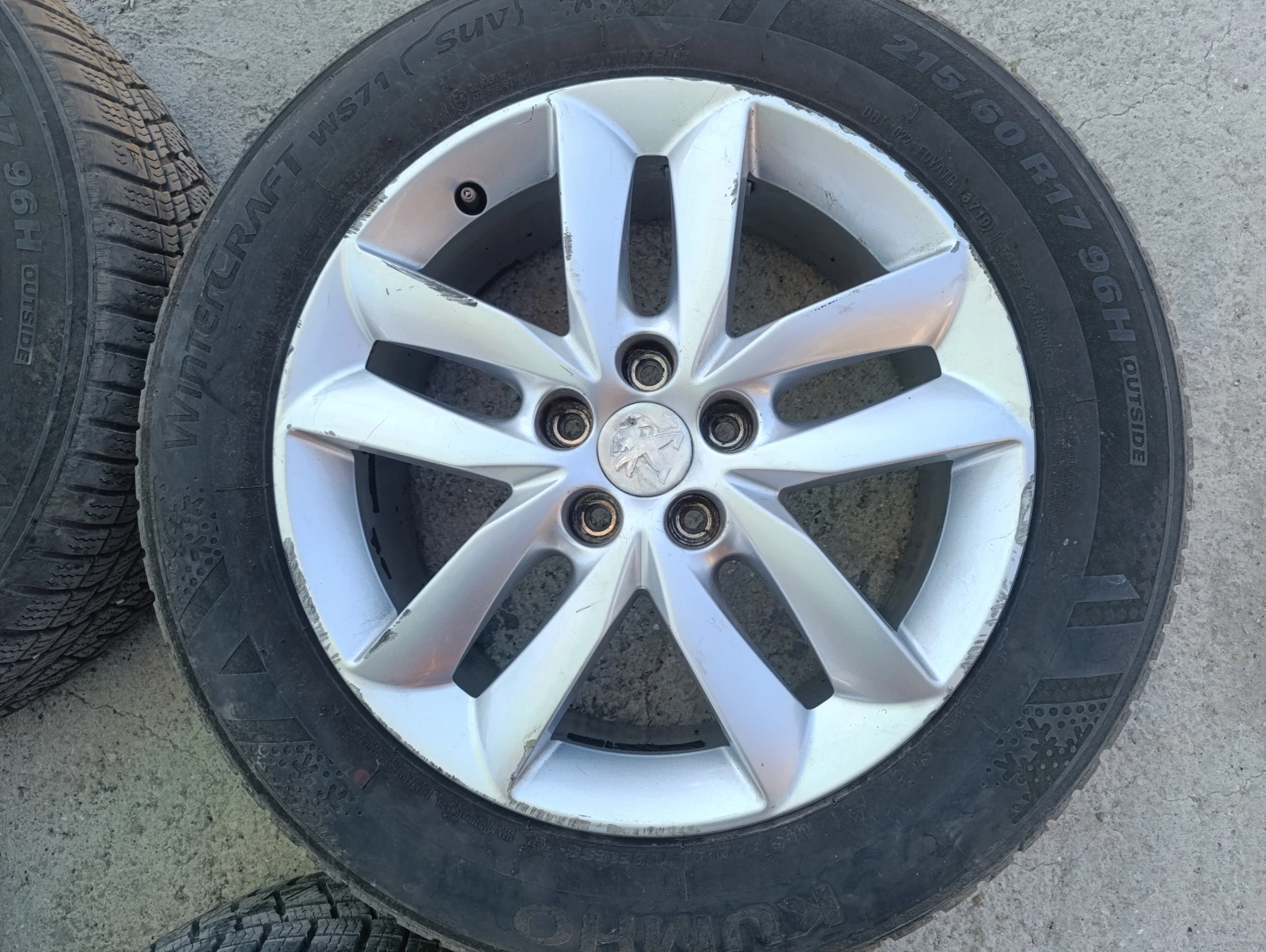    215/60R17  Peugeot 508 | Mobile.bg   4