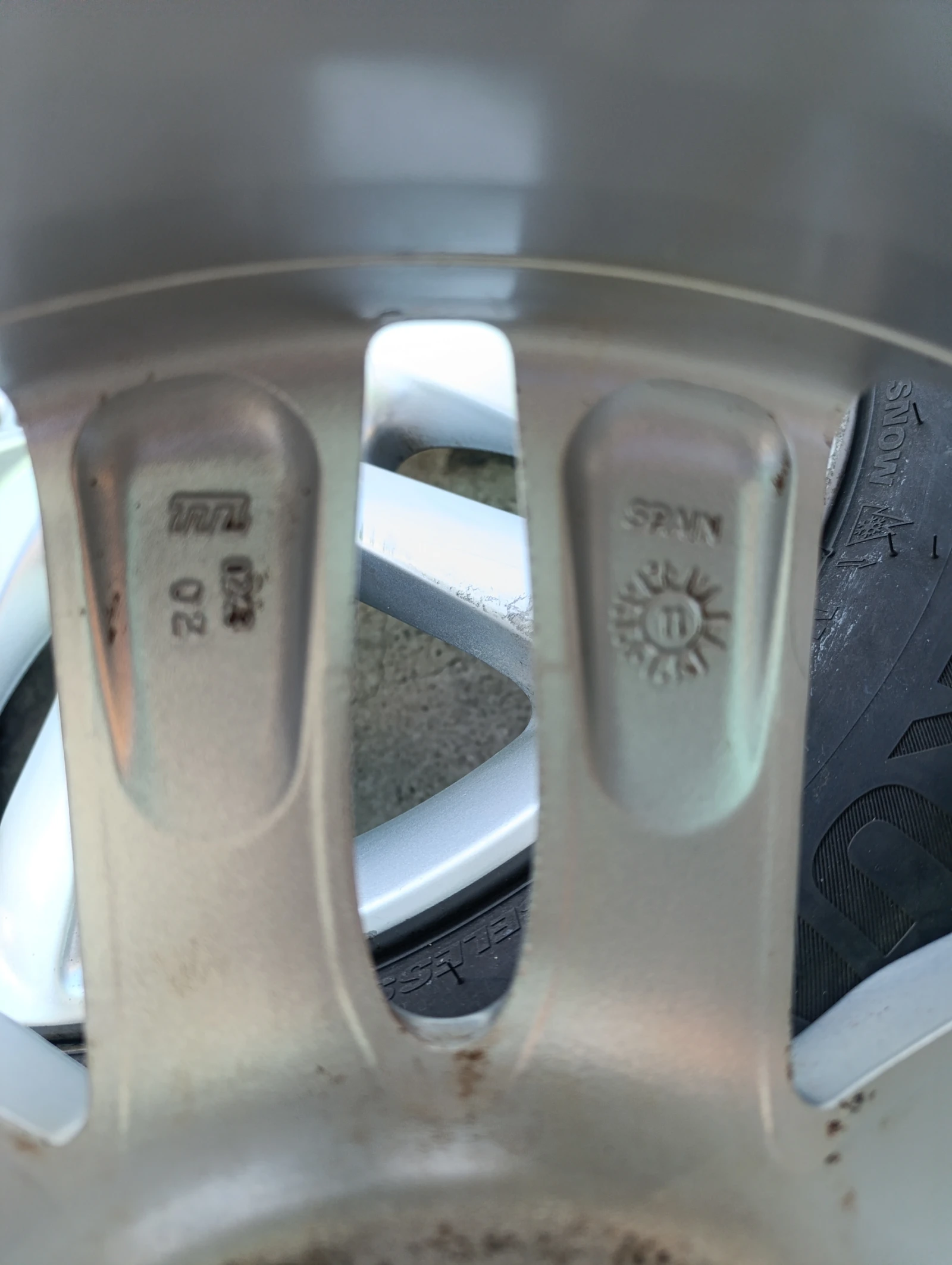    215/60R17  Peugeot 508 | Mobile.bg   8