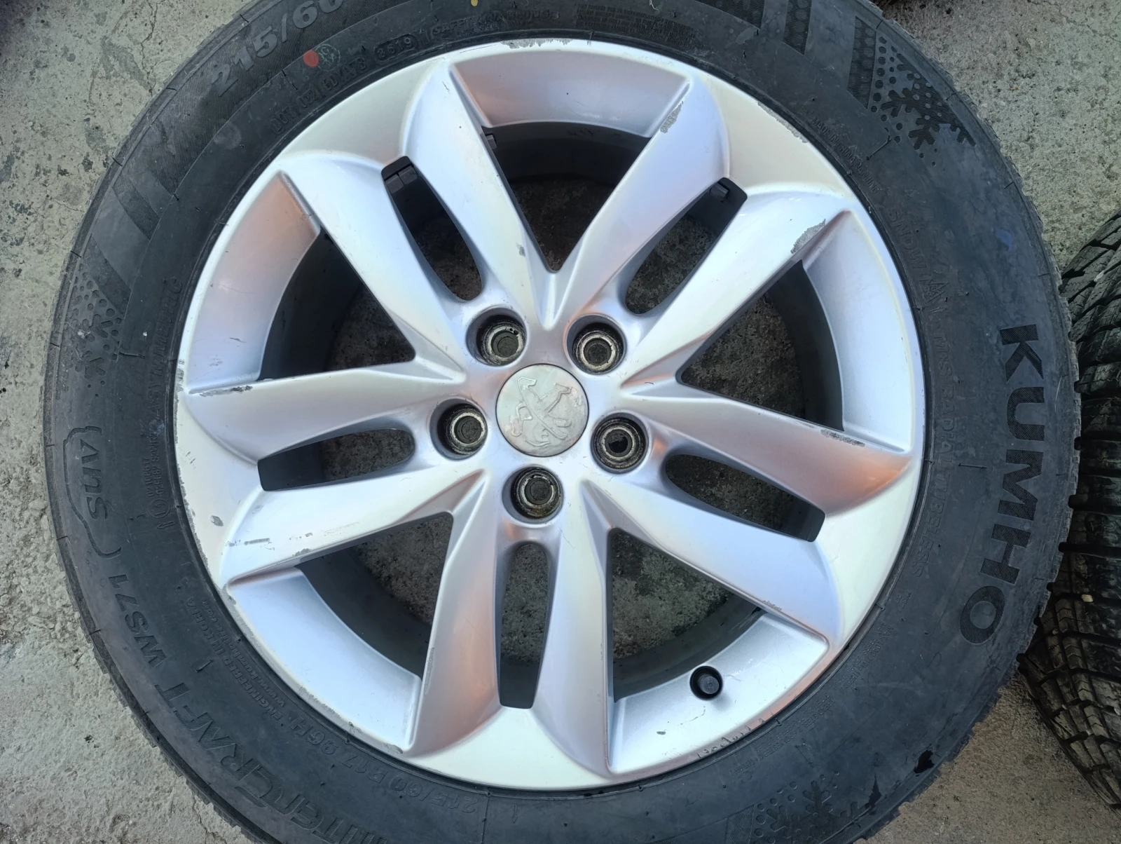    215/60R17  Peugeot 508 | Mobile.bg   2
