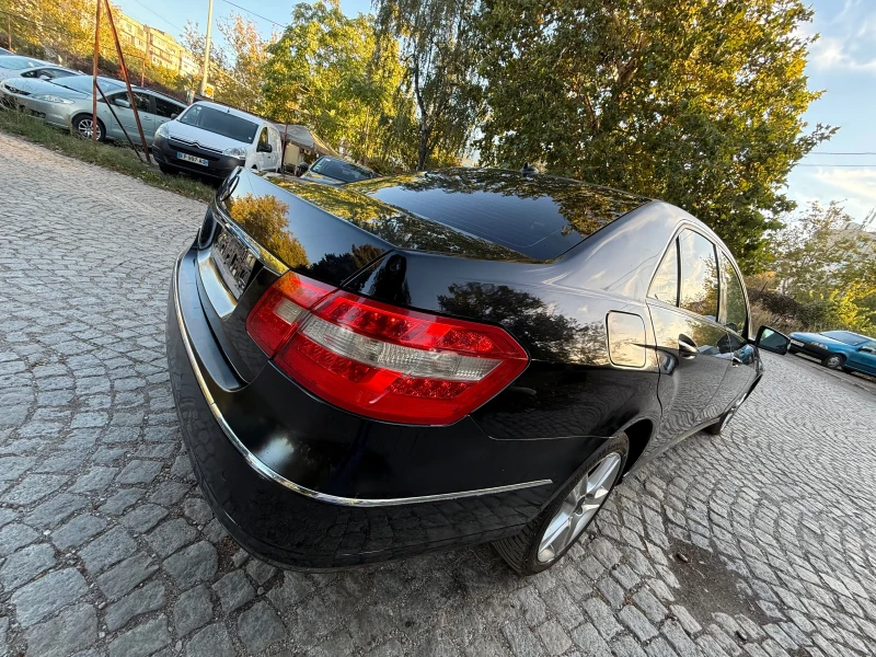 Mercedes-Benz E 220 * Автоматик* Кожа* Алкантара* , снимка 5 - Автомобили и джипове - 46680681