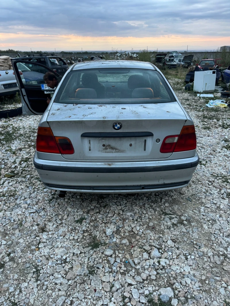 BMW 318, снимка 5 - Автомобили и джипове - 47633605