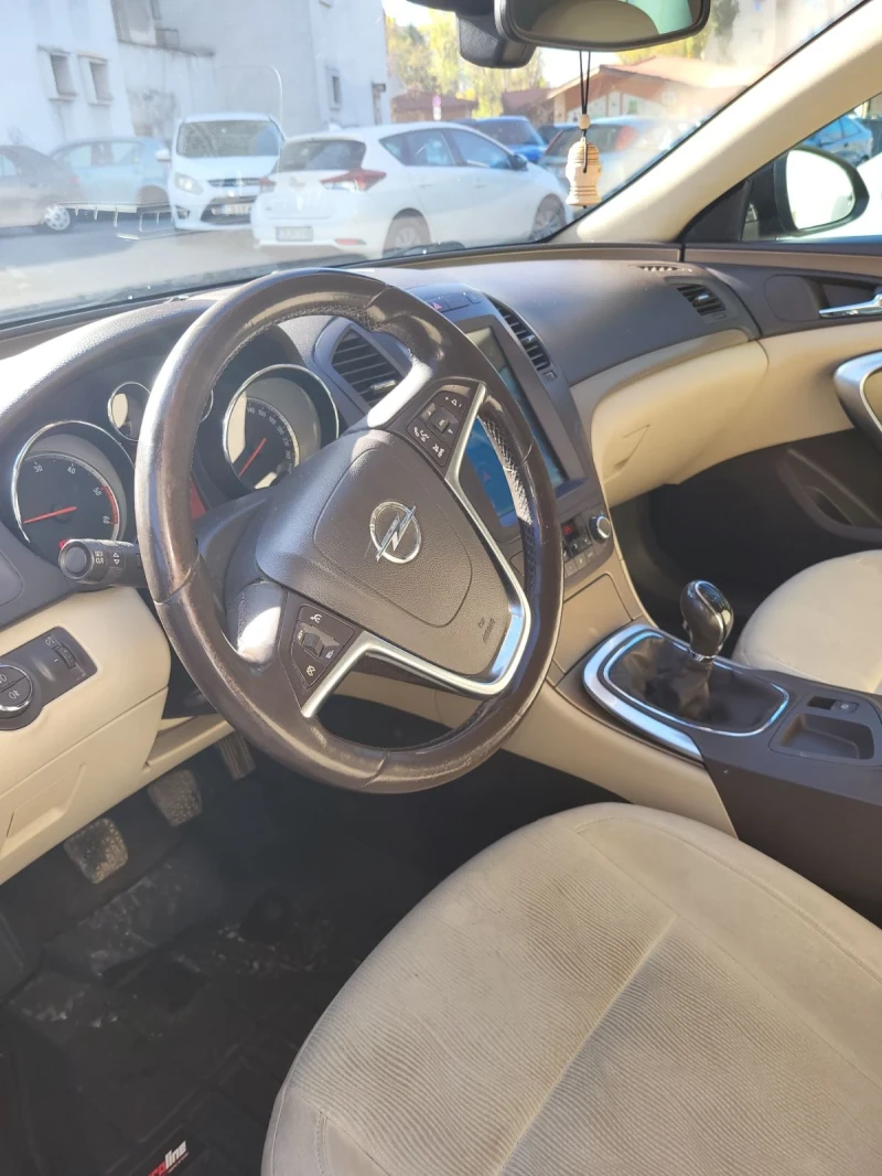 Opel Insignia Дизел 2.0 CDTI, снимка 2 - Автомобили и джипове - 52585967