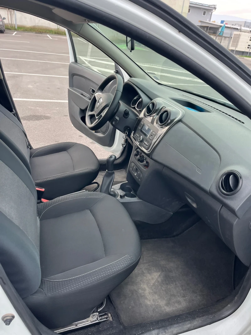 Dacia Logan, снимка 7 - Автомобили и джипове - 52645502