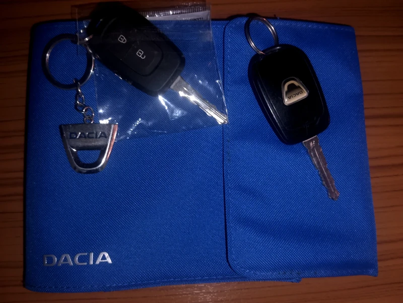 Dacia Dokker 1.5 dci  - 43 106-km , снимка 13 - Автомобили и джипове - 52741207