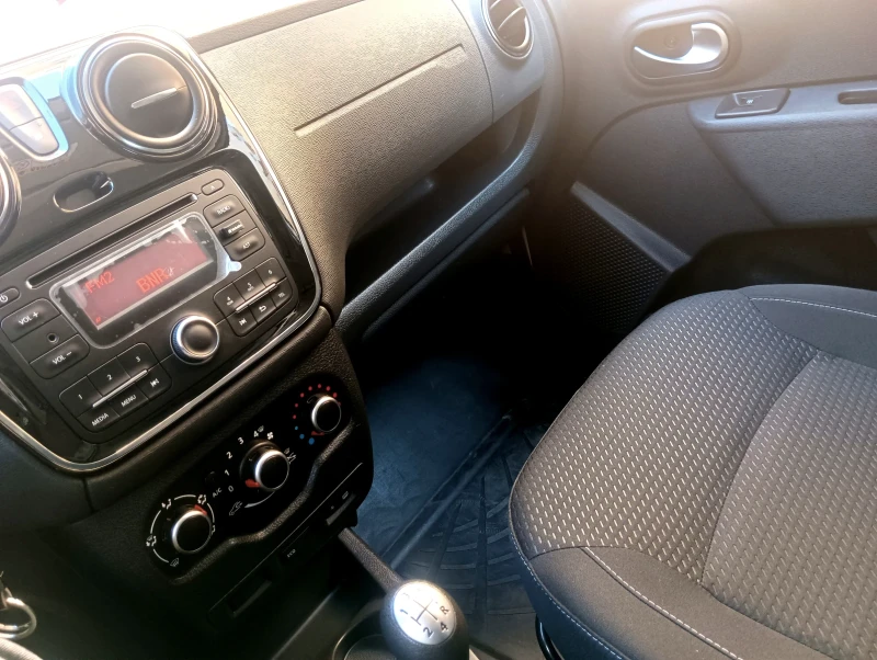 Dacia Dokker 1.5 dci  - 43 106-km , снимка 6 - Автомобили и джипове - 52741207