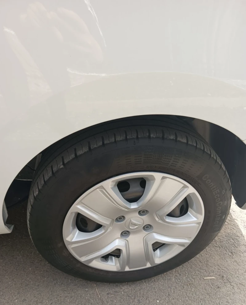 Dacia Dokker 1.5 dci  - 43 106-km , снимка 10 - Автомобили и джипове - 52741207