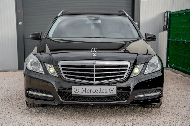 Mercedes-Benz E 220 AVTOMAT AVANGARD , снимка 3 - Автомобили и джипове - 53060264