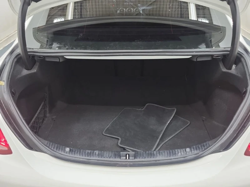 Mercedes-Benz C 300 * CARFAX * ЦЕНА ДО БГ, снимка 14 - Автомобили и джипове - 53077207