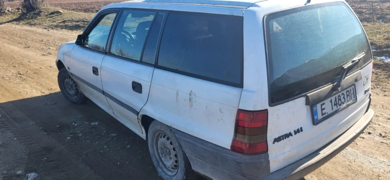 Opel Astra, снимка 4 - Автомобили и джипове - 53156043
