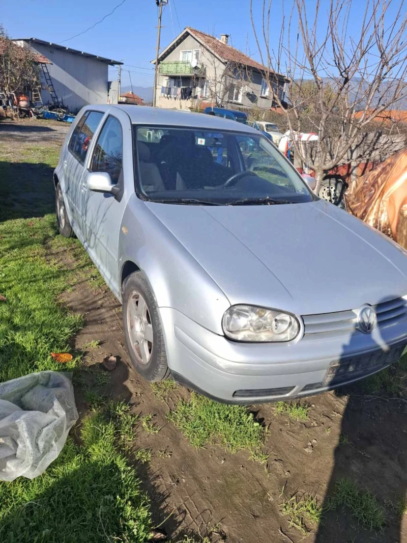 VW Golf 1.9 тди 110 кс., снимка 3 - Автомобили и джипове - 53204658