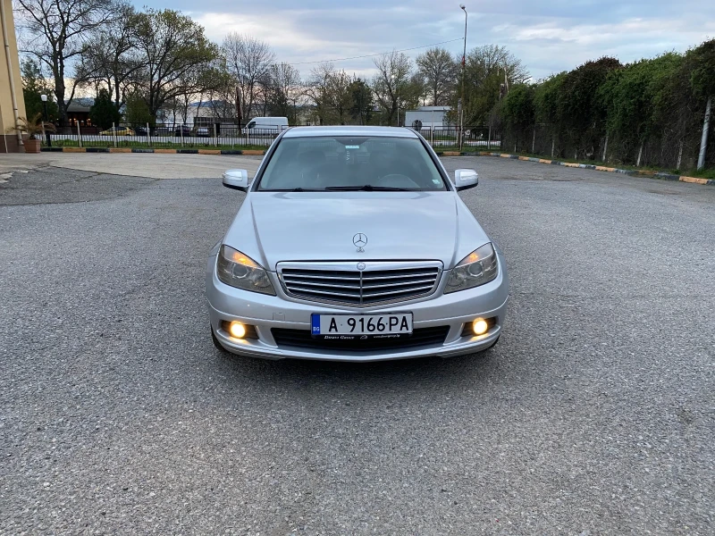 Mercedes-Benz C 220, снимка 2 - Автомобили и джипове - 53407241