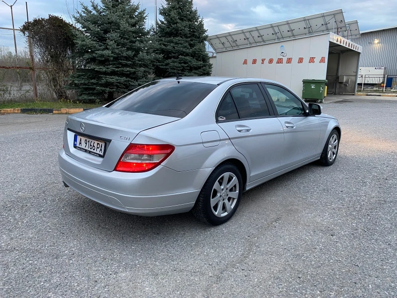 Mercedes-Benz C 220, снимка 5 - Автомобили и джипове - 53407241