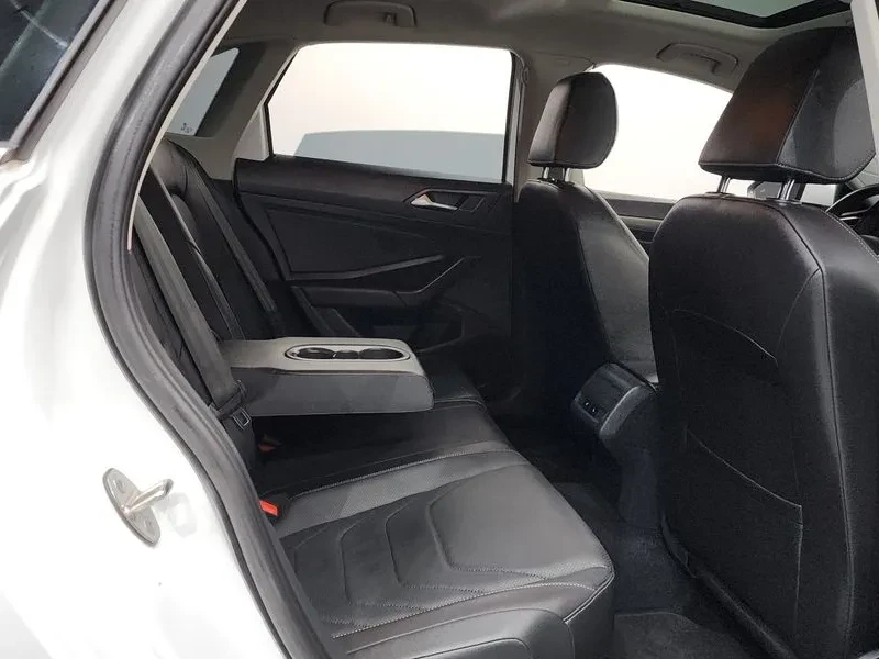 VW Jetta 1.4 Tsi Prestige, снимка 11 - Автомобили и джипове - 55785673