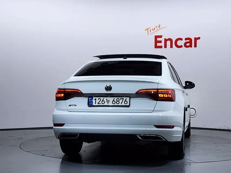 VW Jetta 1.4 Tsi Prestige, снимка 4 - Автомобили и джипове - 55785673