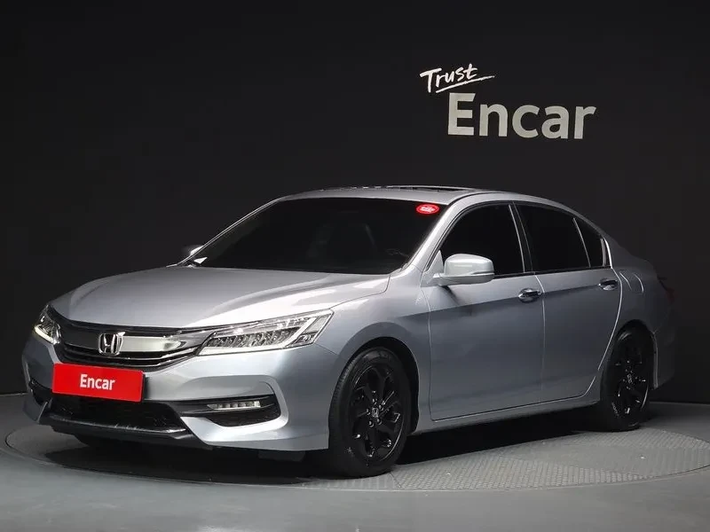 Honda Accord 2.4 9Th Generation, снимка 3 - Автомобили и джипове - 56021172