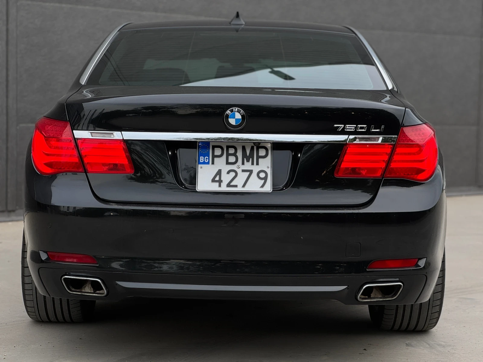 BMW 750 Long * * Нов двигател* * Пълна сервизна история - изображение 5