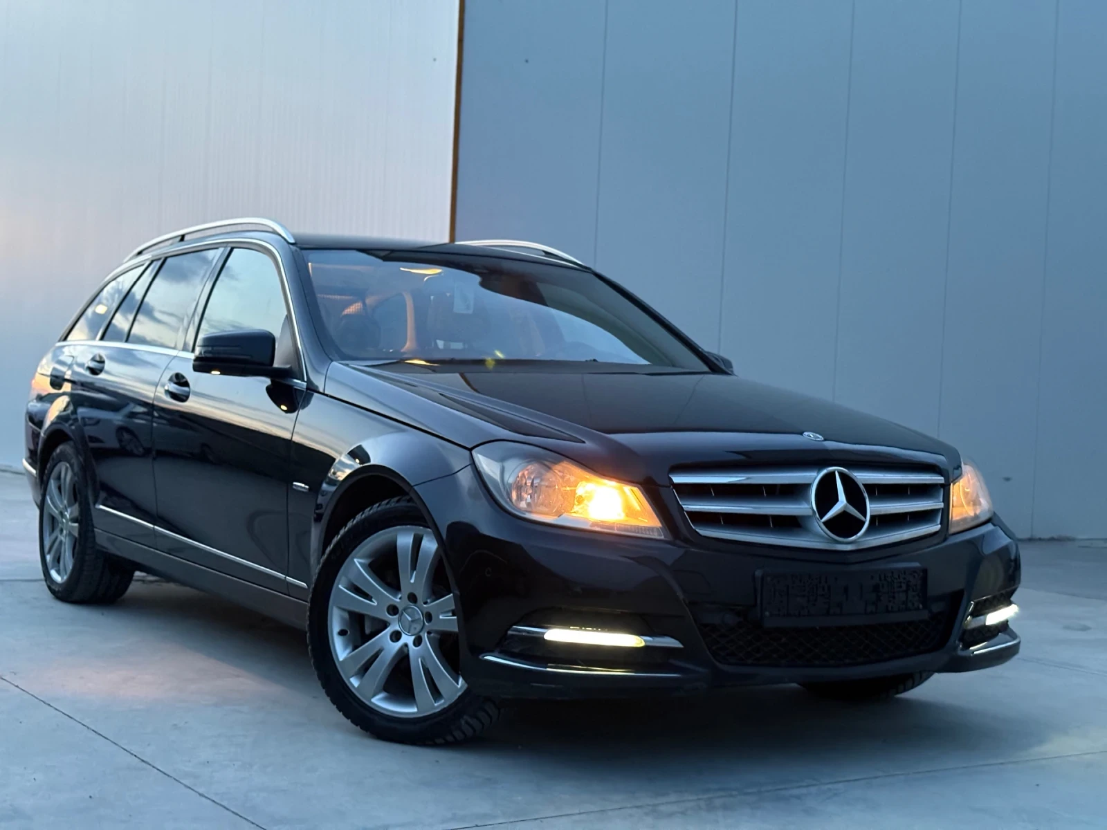 Mercedes-Benz C 220 2.2 CDI* Facelift* Automatic* Avangard* Navi* Кожа | Mobile.bg — изображение 1