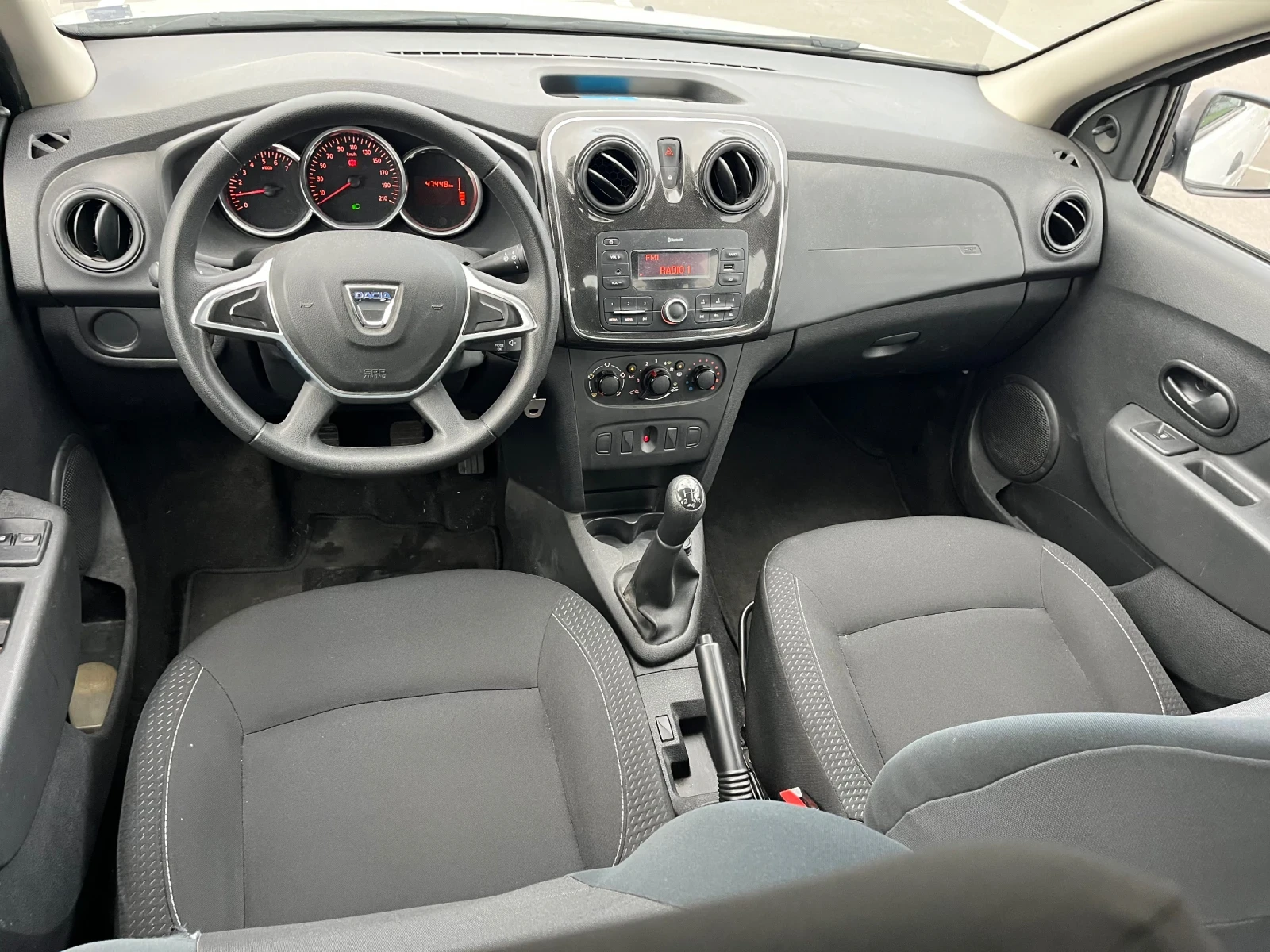 Dacia Logan  - изображение 5