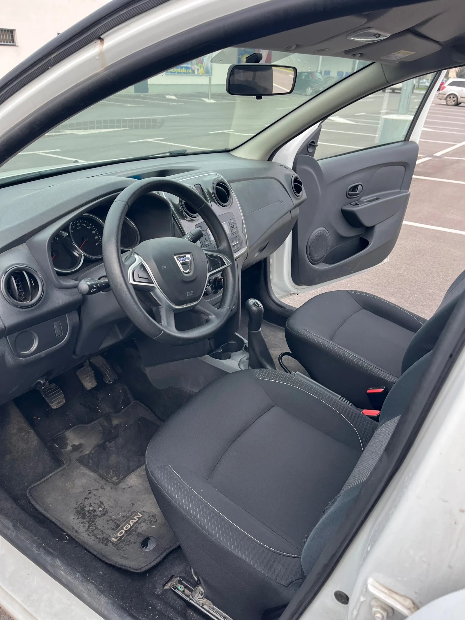 Dacia Logan  - изображение 8