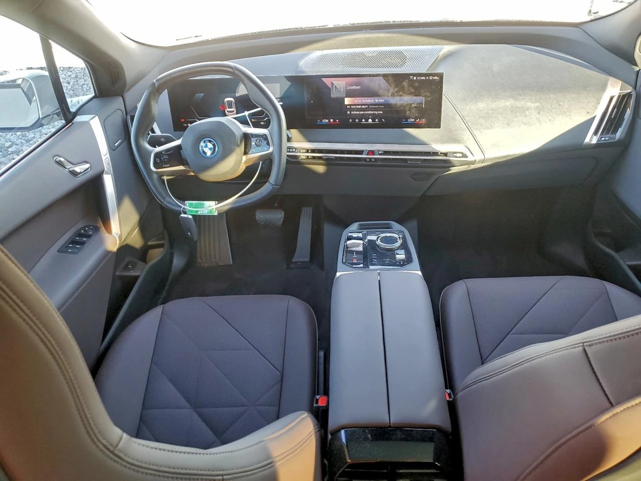 BMW iX  XDRIVE50 - изображение 8