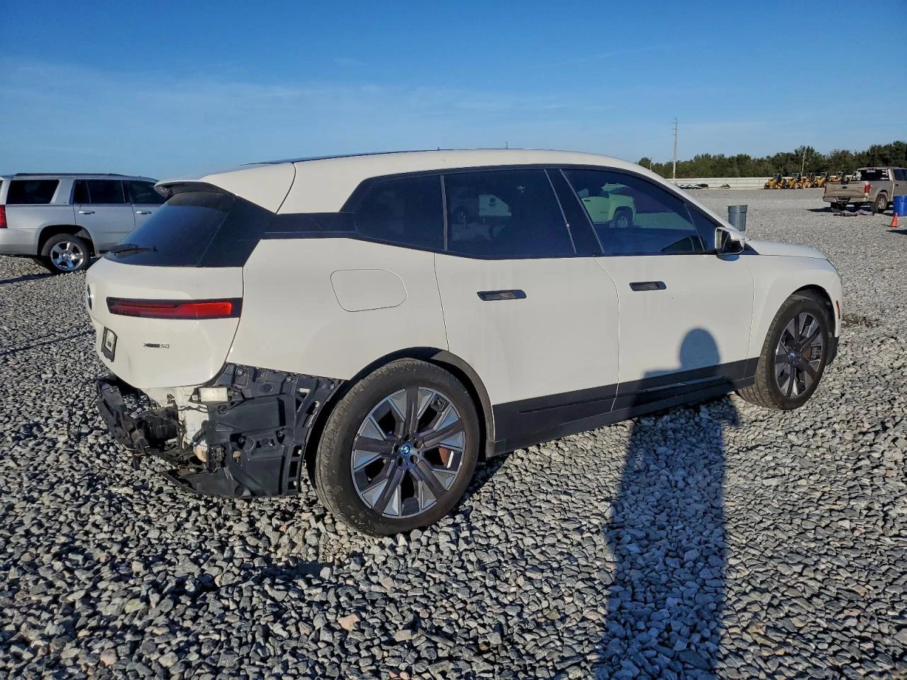 BMW iX  XDRIVE50 - изображение 3