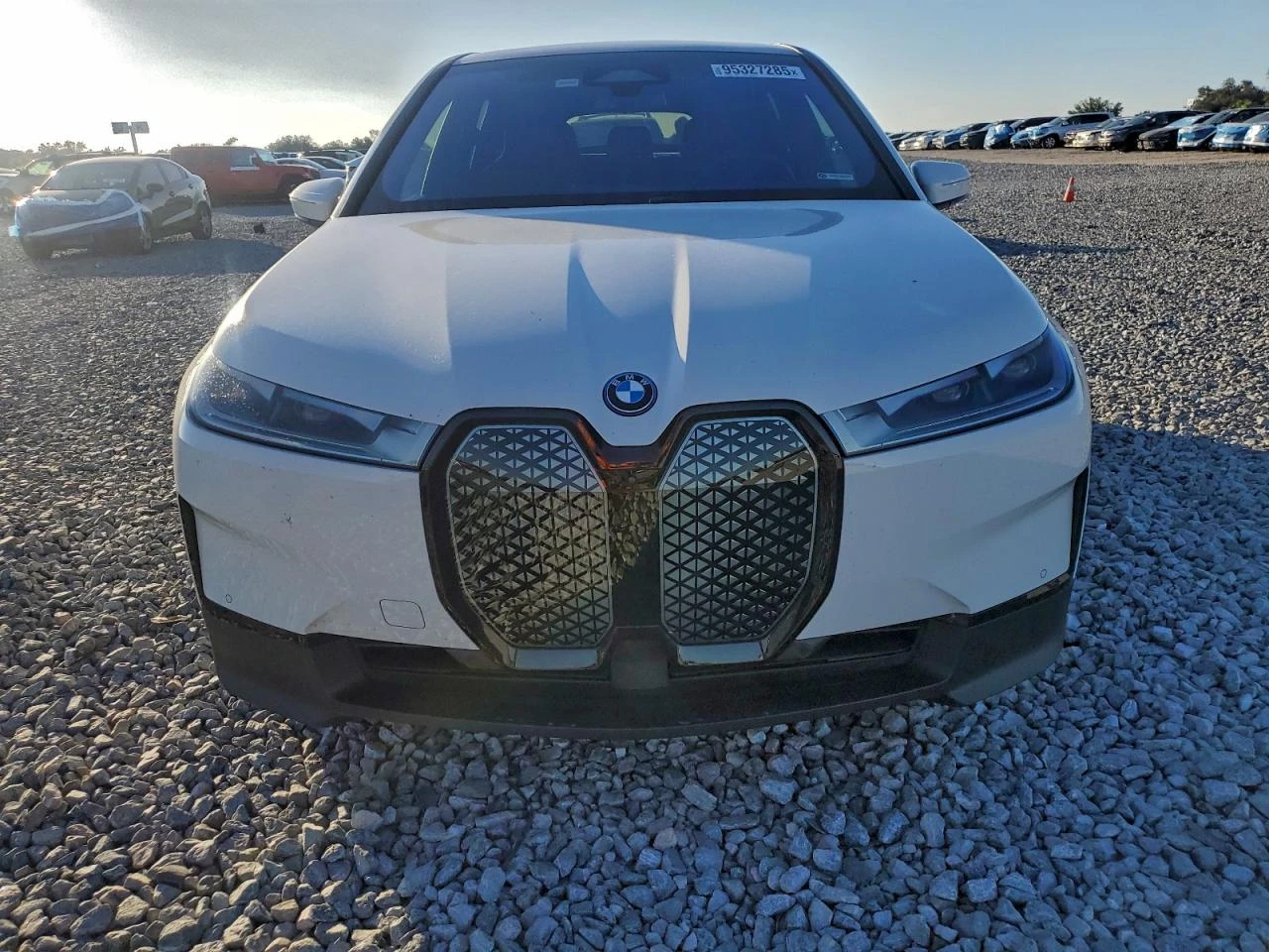 BMW iX  XDRIVE50 - изображение 5