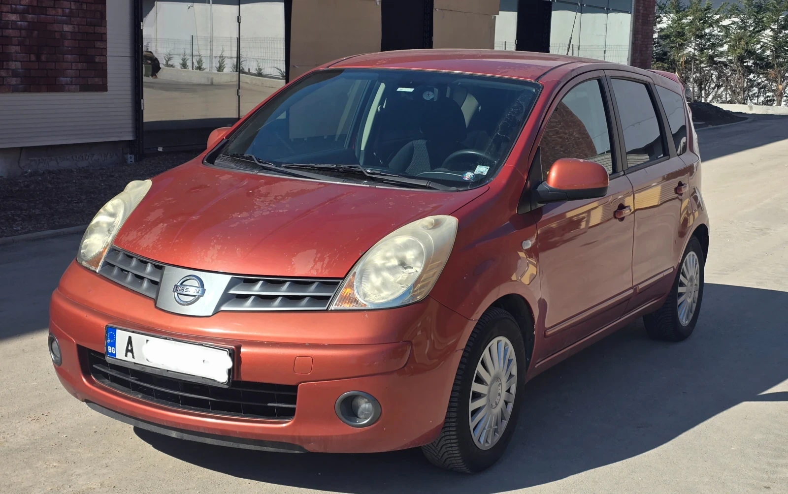 Nissan Note 1.4 LPG, снимка 2 - Автомобили и джипове - 53414890