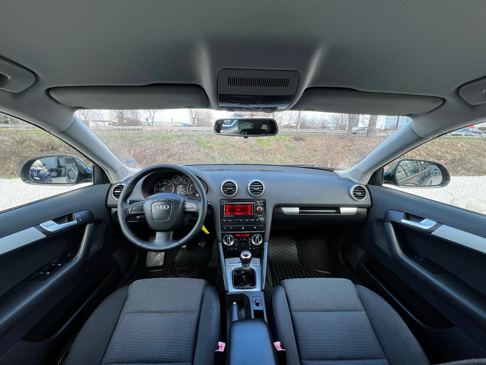 Audi A3 2.0 TDI S-LINE 6-SPEED - изображение 9