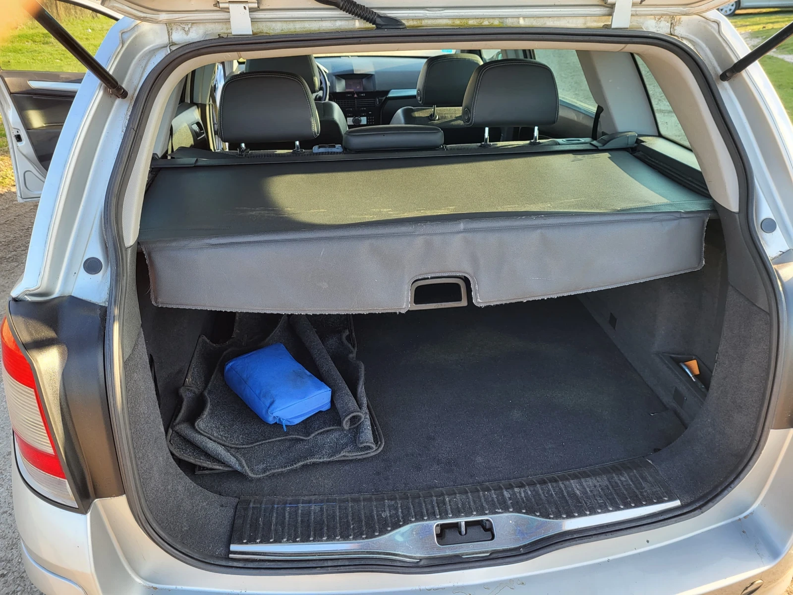 Opel Astra 1.6 LPG ITALY, снимка 8 - Автомобили и джипове - 53853377