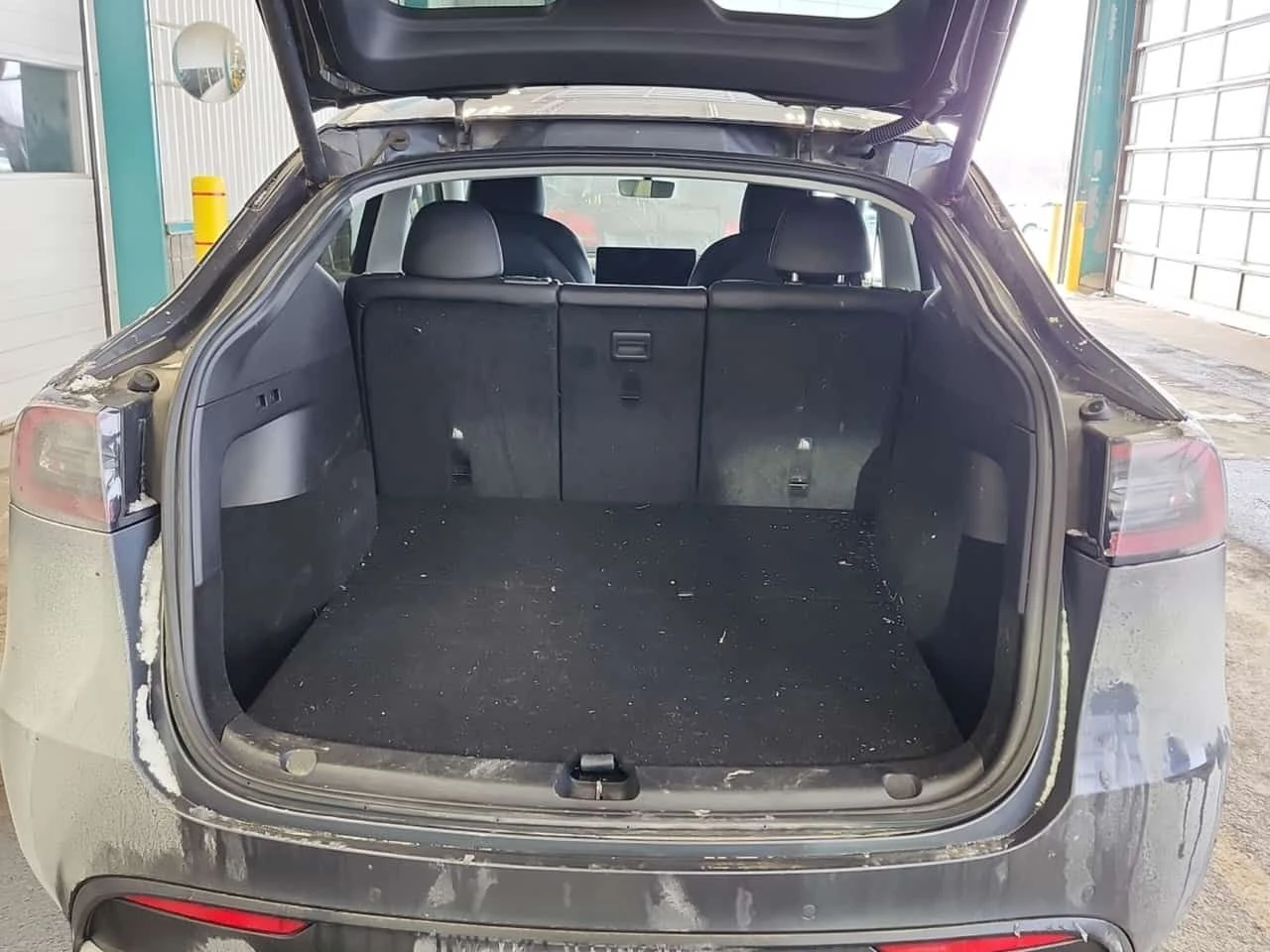 Tesla Model Y PERFORMANCE| PANORAMA| CARFAX, снимка 14 - Автомобили и джипове - 53948301