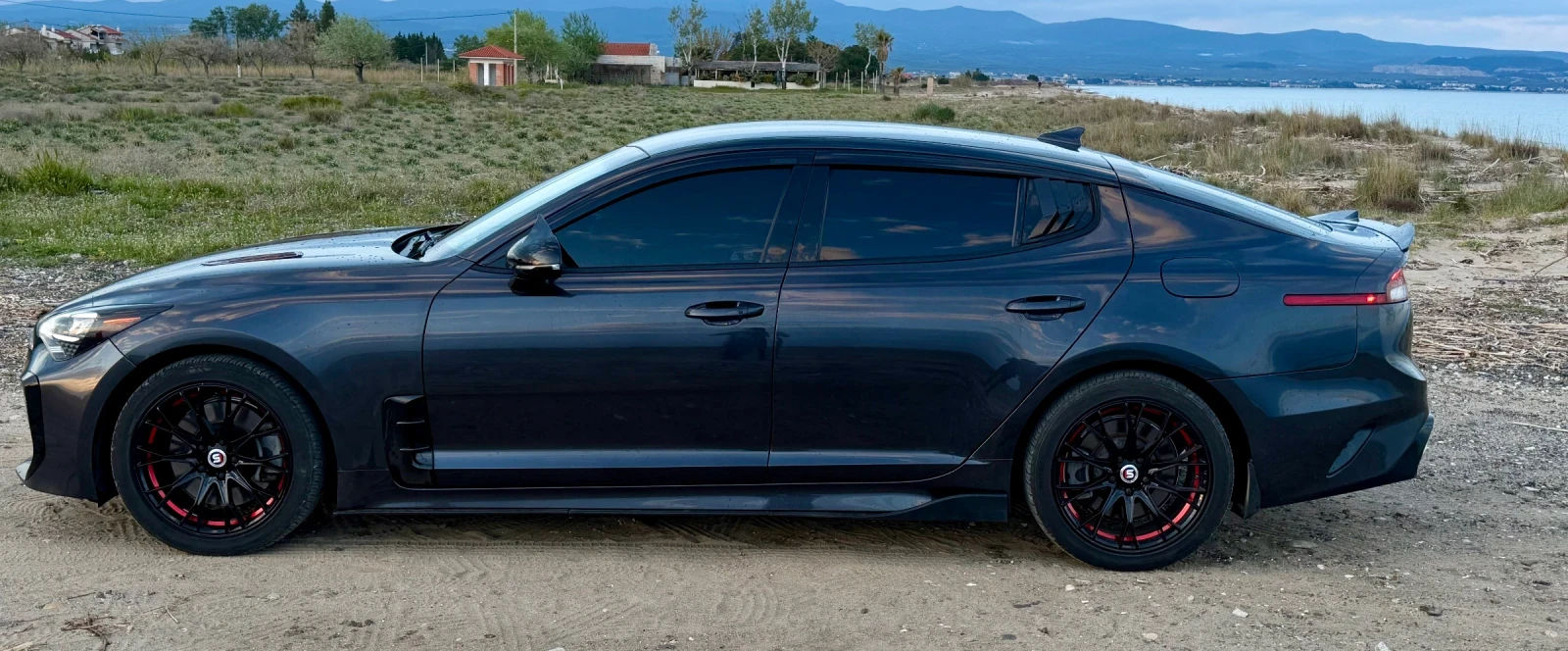 Kia Stinger 2.5 GTLine - AWD - Tuning - Facelift , снимка 4 - Автомобили и джипове - 54168748