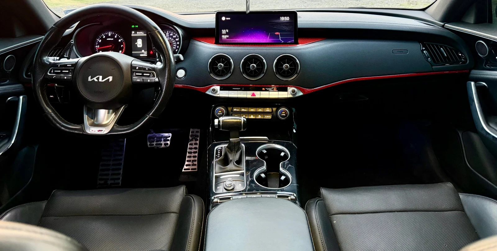 Kia Stinger, снимка 10 - Автомобили и джипове - 54168748