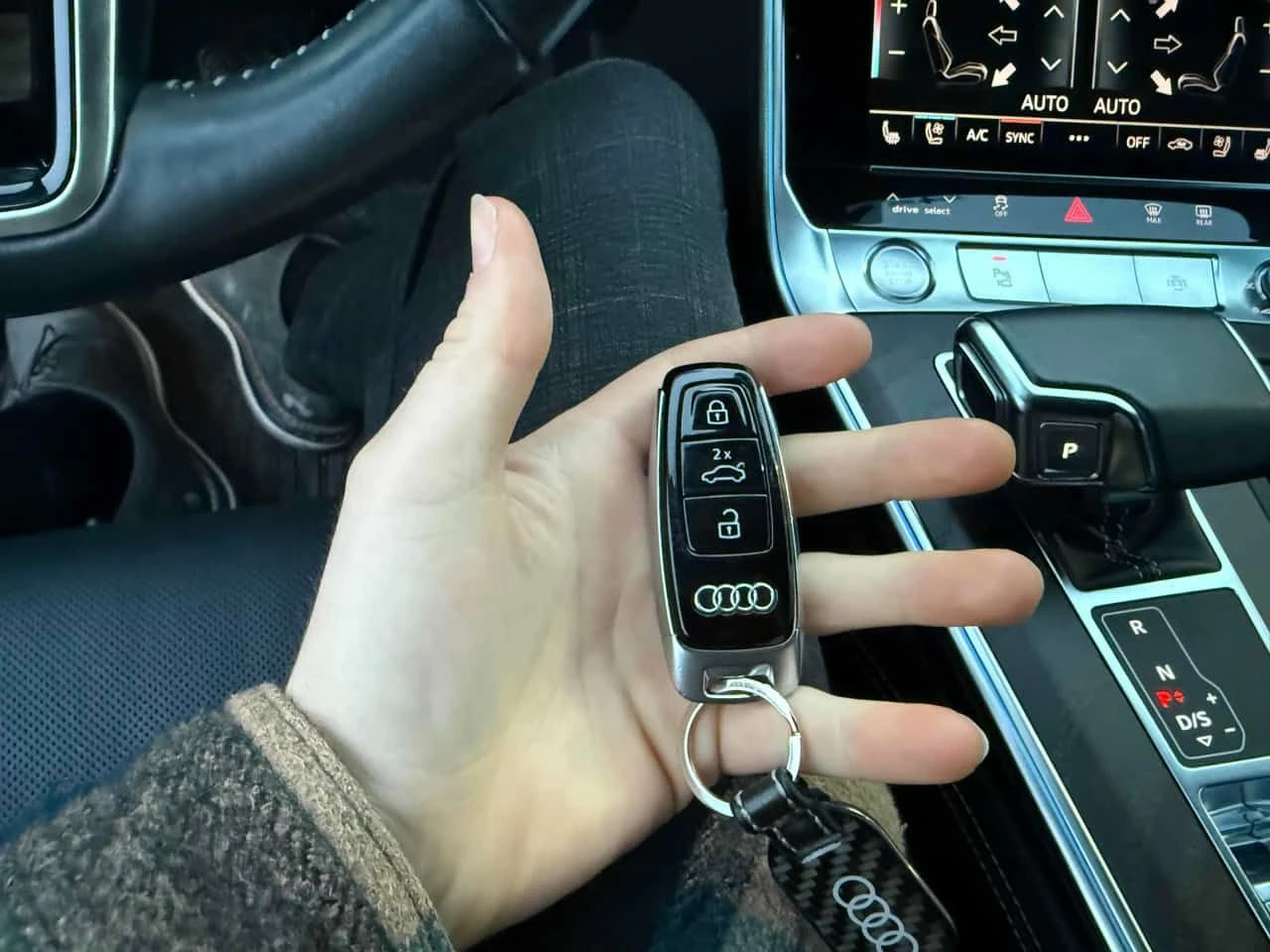 Audi A6 Technik 55 TFSI quattro  CARFAX, снимка 15 - Автомобили и джипове - 54269925