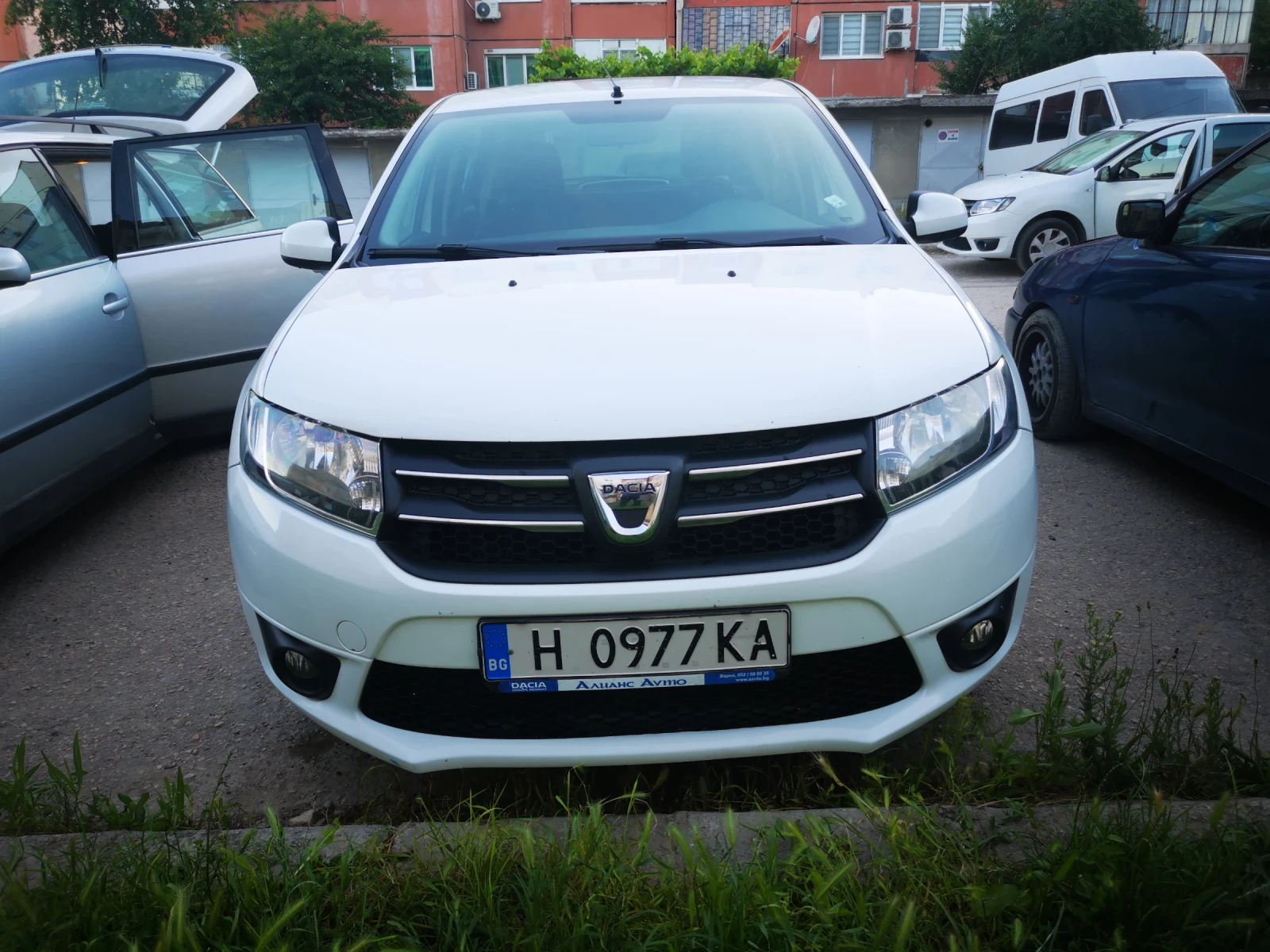 Dacia Sandero, снимка 1 - Автомобили и джипове - 54921023