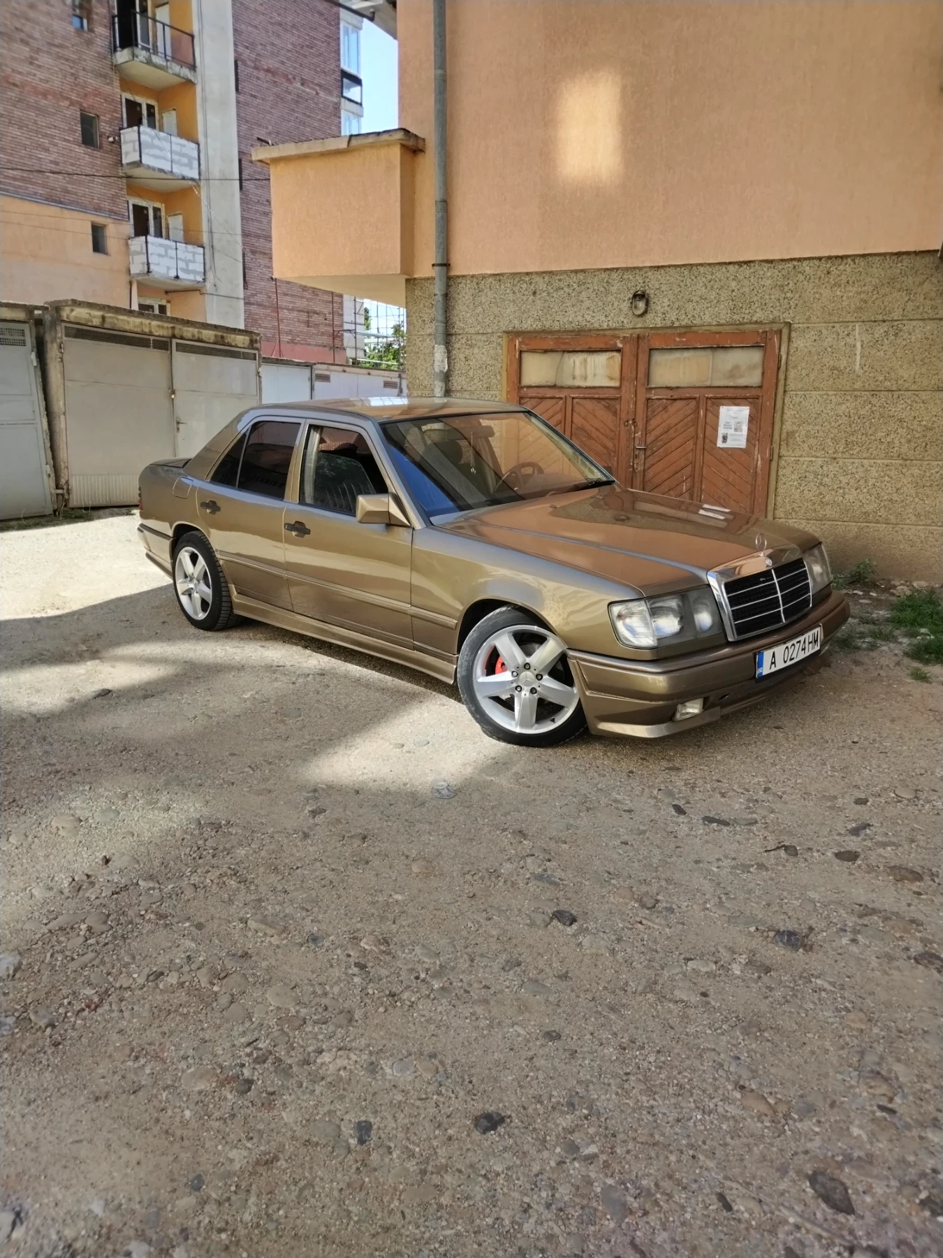 Mercedes-Benz 124
