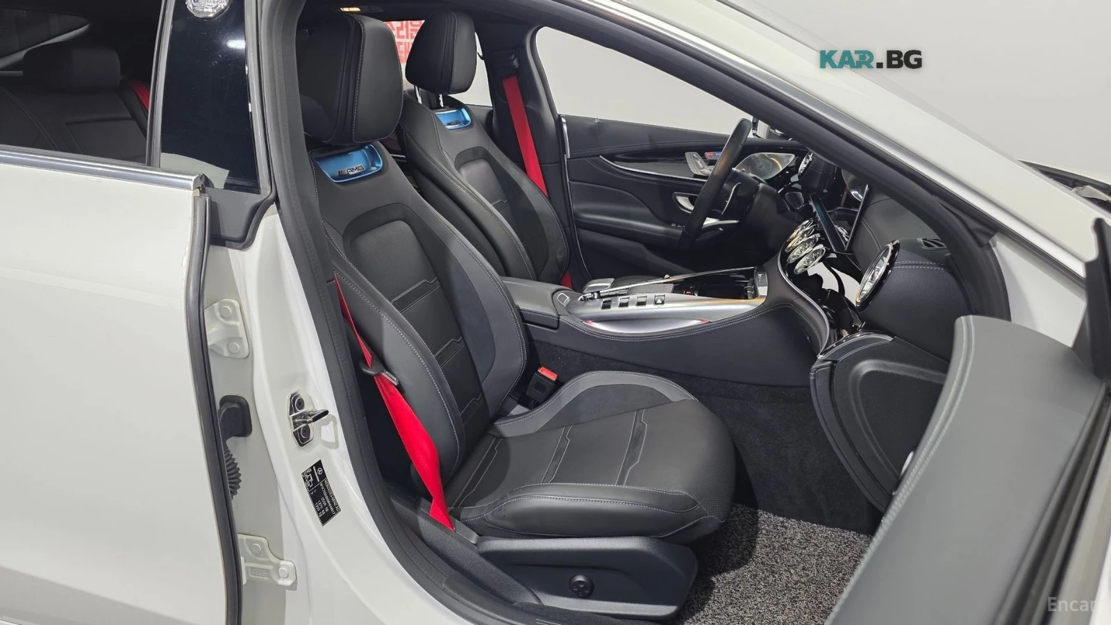 Mercedes-Benz AMG GT 43* 4MATIC* DISTRONIC* 360* КАМЕРА* ОБДУХВАНЕ* , снимка 9 - Автомобили и джипове - 55707674